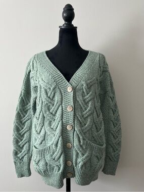 100% Wool Chunky Cable Knit Button-Front Cardigan Sweater - Sage Green